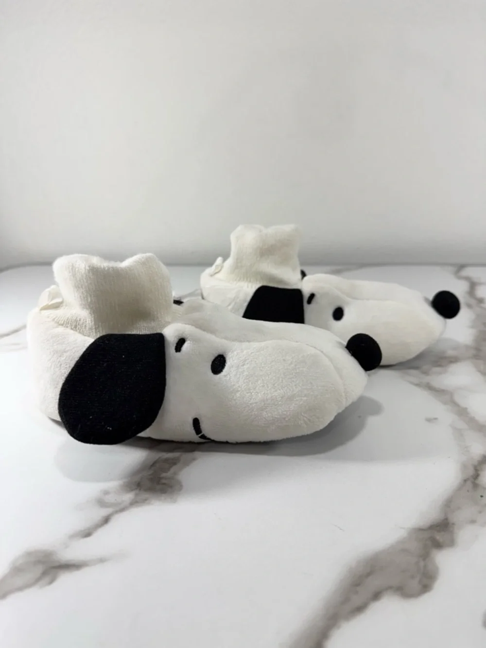 Peanuts Snoopy Plush Black White Children Toddler Boy Girl Kids Slippers, L/9-10